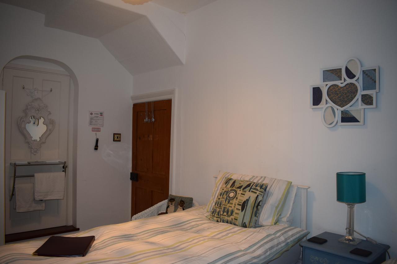 Heatherbank B&B Sandhurst  Exteriör bild